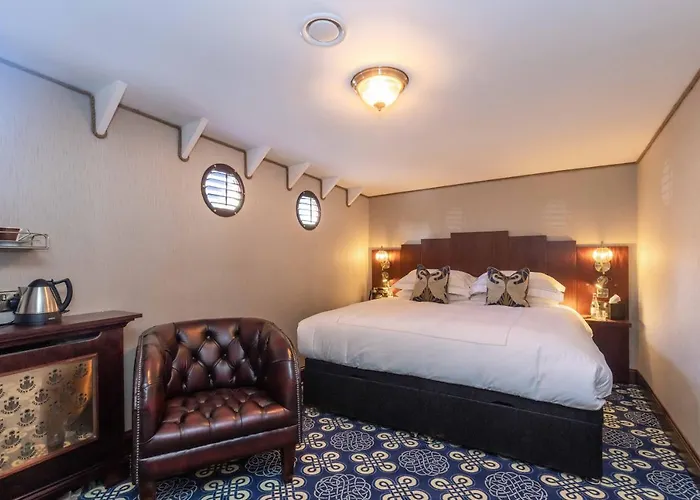 Отель Ocean Mist Leith 4*