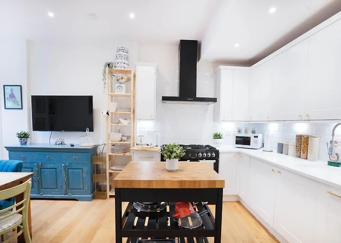 Meadowbank 3-bed *