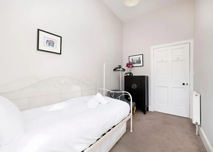 Joivy Contemporary Flat In The New Town Lejlighed *