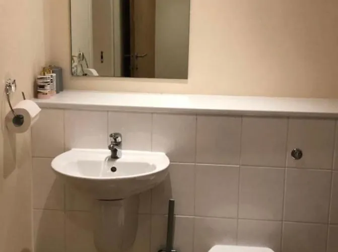 Private Parking 2 Bed 2 Bath * Edynburg