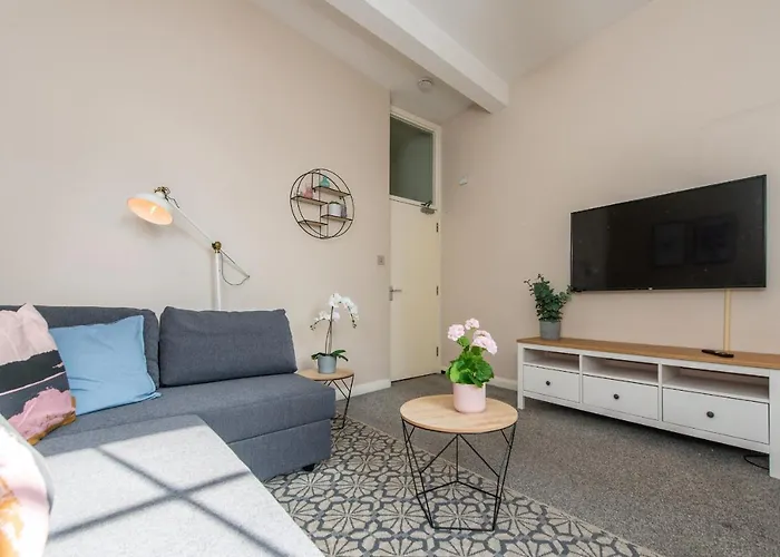 Downtown And 1 Bed In * إدنبرة