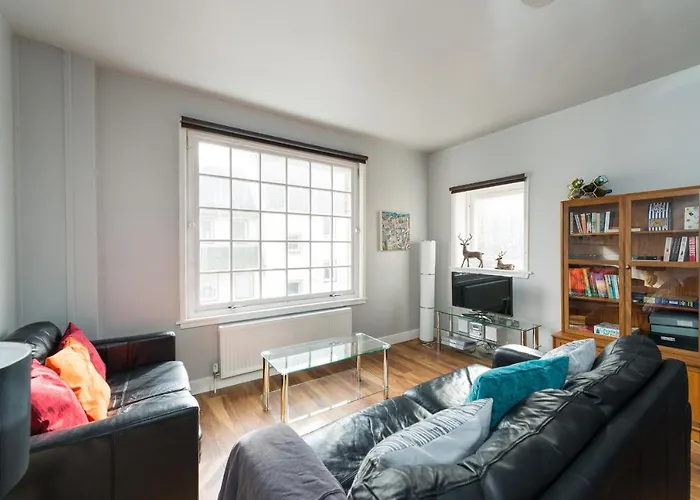 Royal Mile Modern Apartment Edinburgh