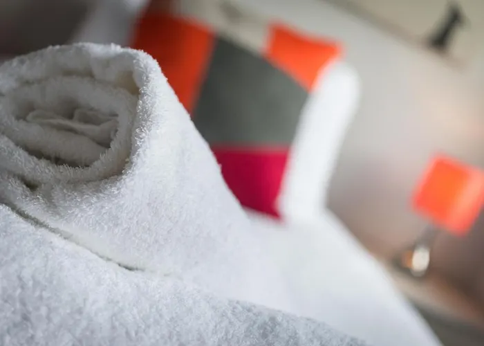 Royal Mile Modern 아파트