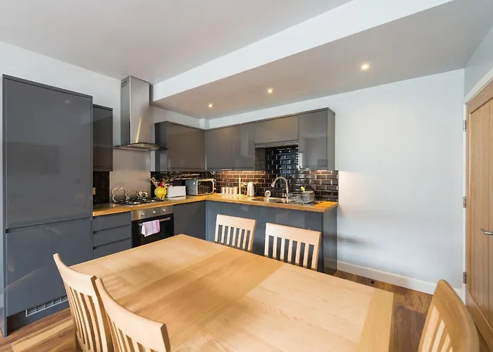 Royal Mile Modern Apartment