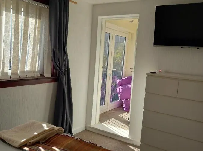White House In Edinburgh, 2 Bedroom Good Location アパート