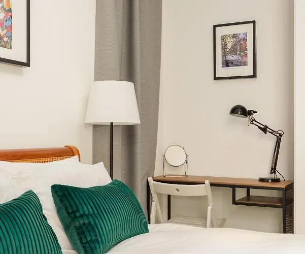 The Grassmarket By Calton Living