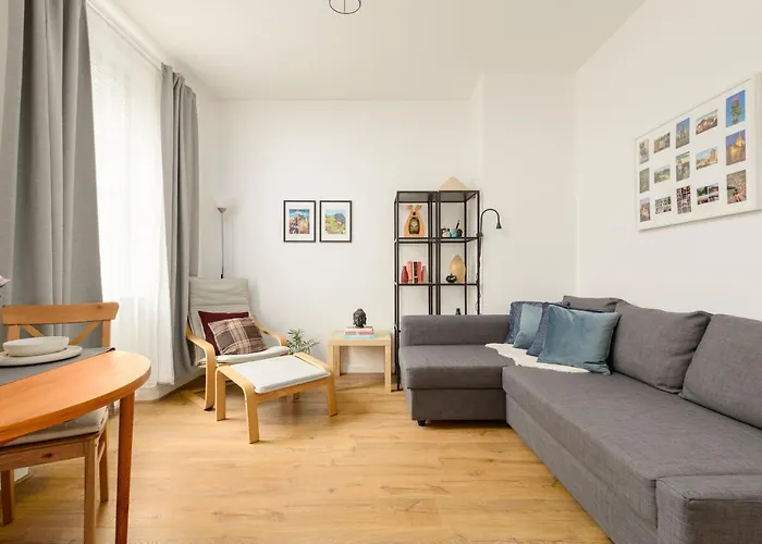 The Grassmarket By Calton Living *