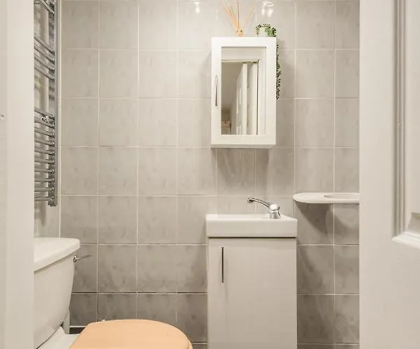 Near Usher Hall & Castle Апартаменты Эдинбург