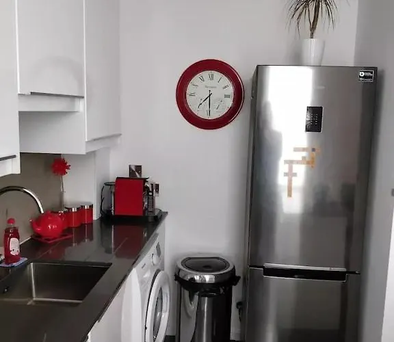 아파트 And 에든버러