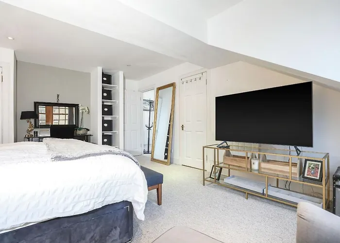 아파트 Luxury 3 Bed Royal Mile 에든버러