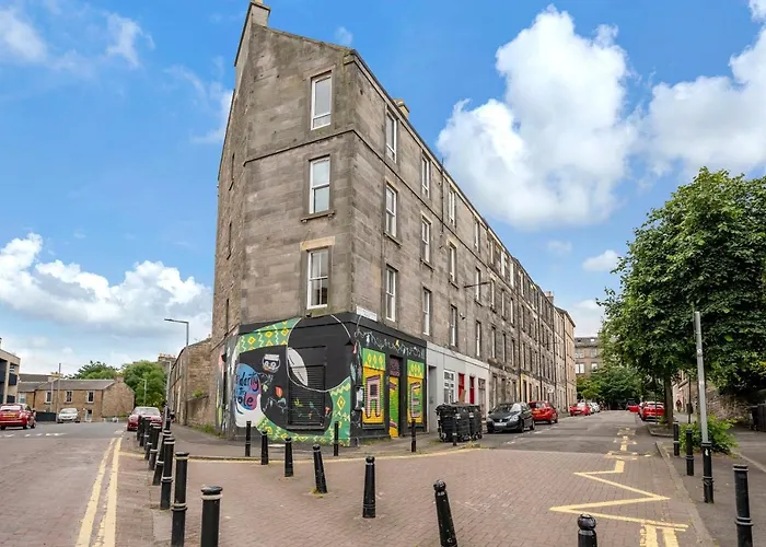 Centre 2 Bedroom Main Door * אדינבורו