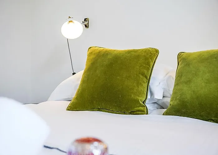 Centre 2 Bedroom Main Door *