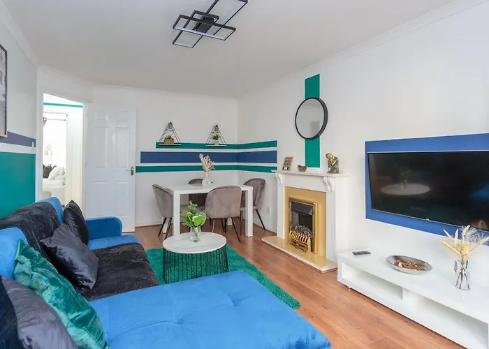 Apartament Stylish 2 Bedroom In *