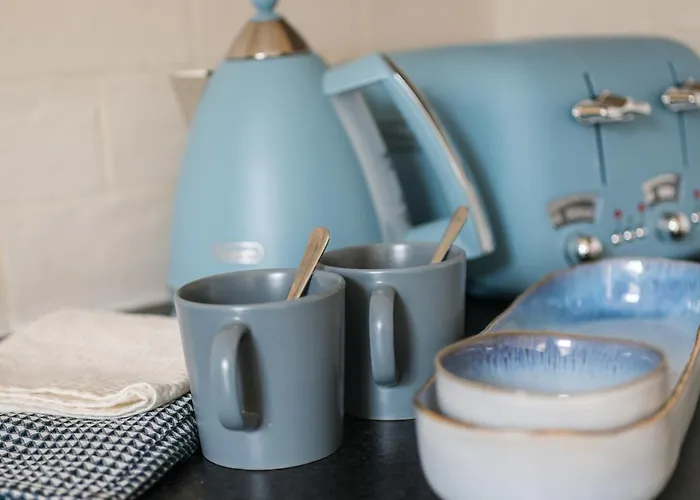 Bright And Modern 2 Bed *