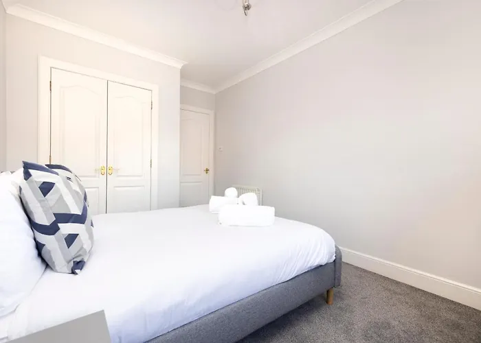 Joivy Modern Flat With Free Parking *