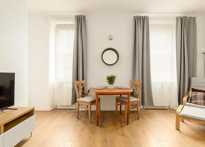 The Grassmarket By Calton Living *
