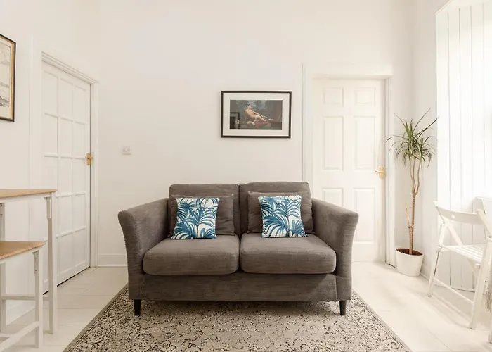 Lägenhet The Tollcross - Modern & Bright 1br *