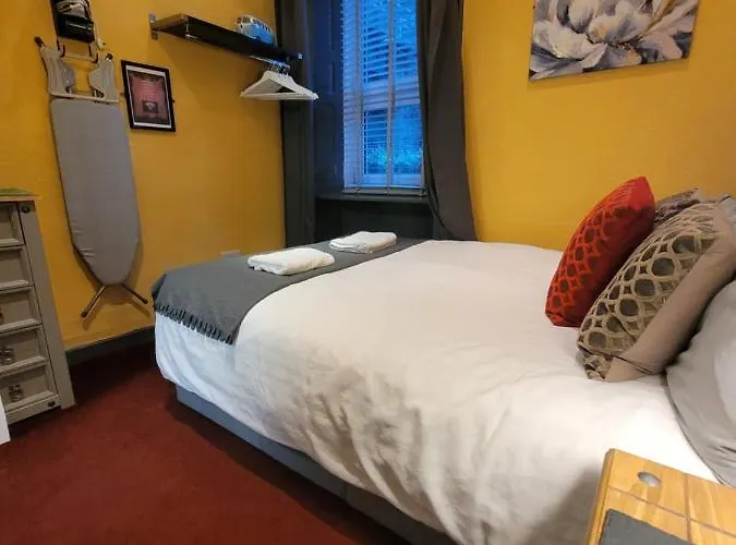 Guest house The - No 8 *