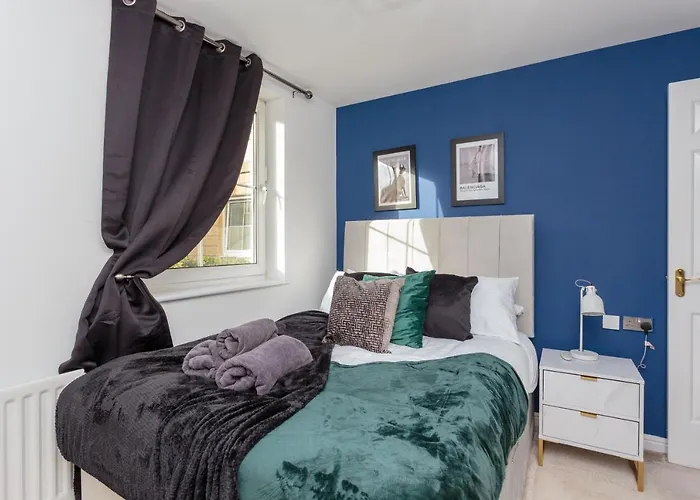 Stylish 2 Bedroom In Apartament *