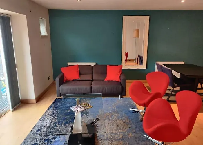 Διαμέρισμα West End & Eicc With Parking *