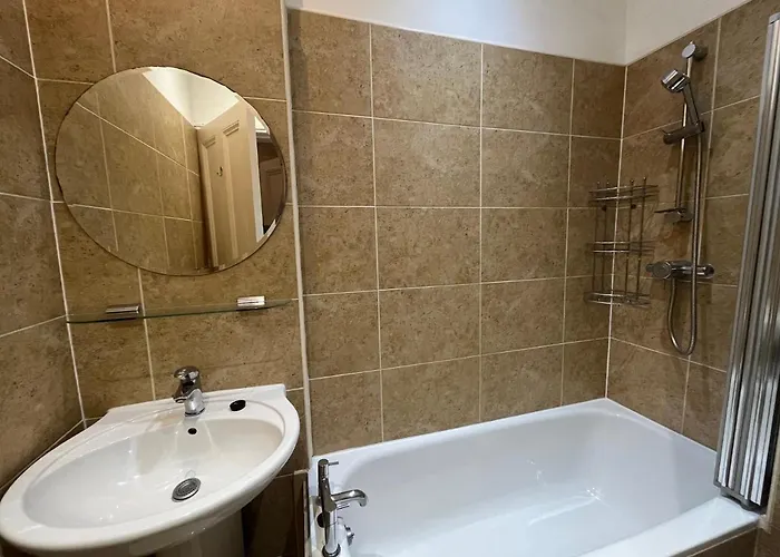Bright 3 Bedroom Apartamento