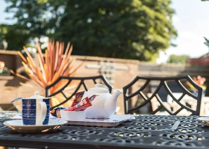 Abercorn Semi-detached House * אדינבורו