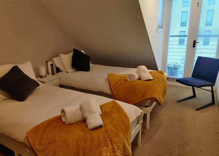 Apartamento West End & Eicc With Parking Edimburgo