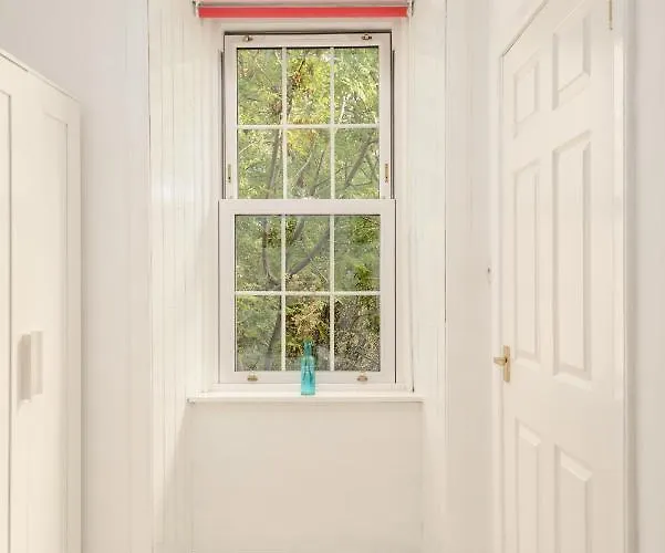Lägenhet The Tollcross - Modern & Bright 1br *