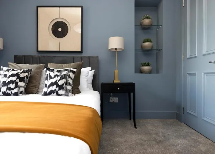 Апартаменты Joivy Luxury On George Street Эдинбург