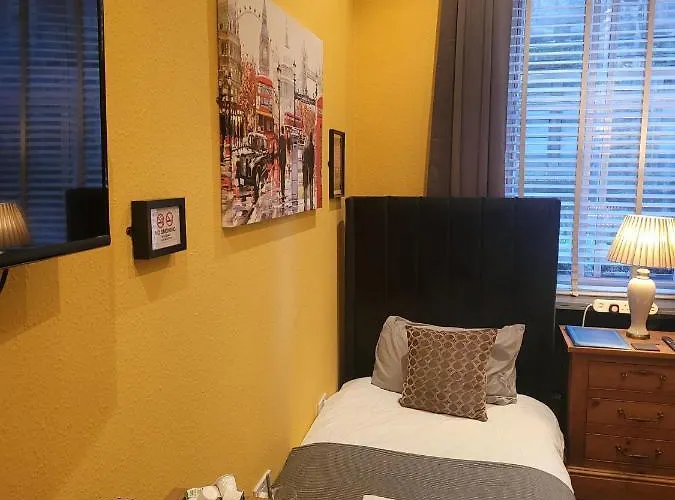 Guest house The - No 8 *