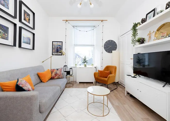 Joivy Bright And Modern Flat With Desk * Edinburgh