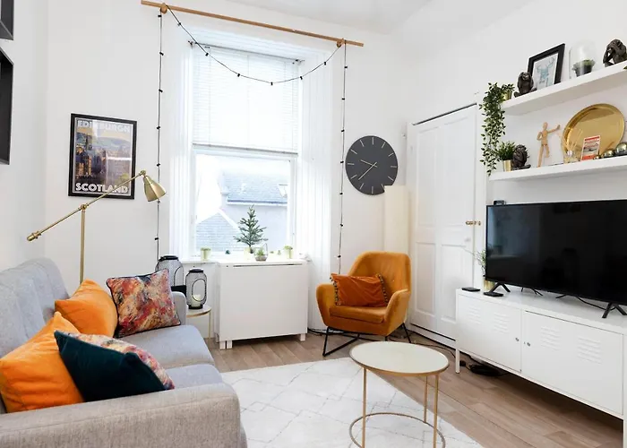 Joivy Bright And Modern Flat With Desk * Edinburgh