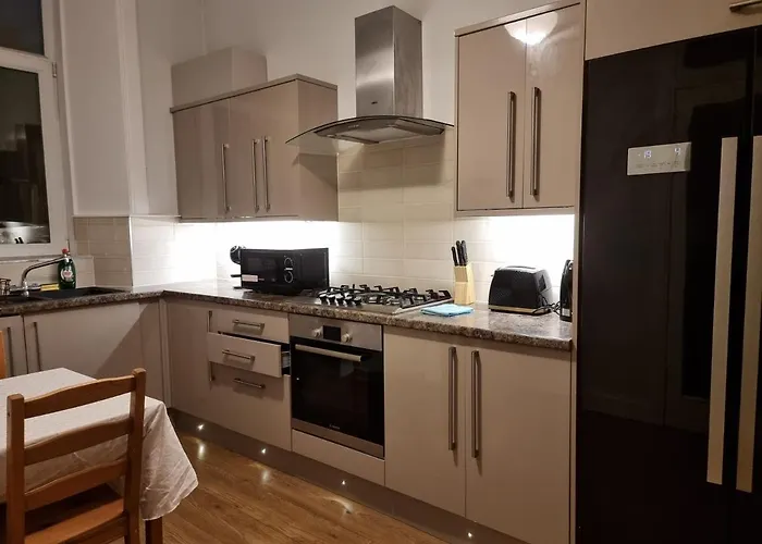 Bright 3 Bedroom Apartamento Edimburgo