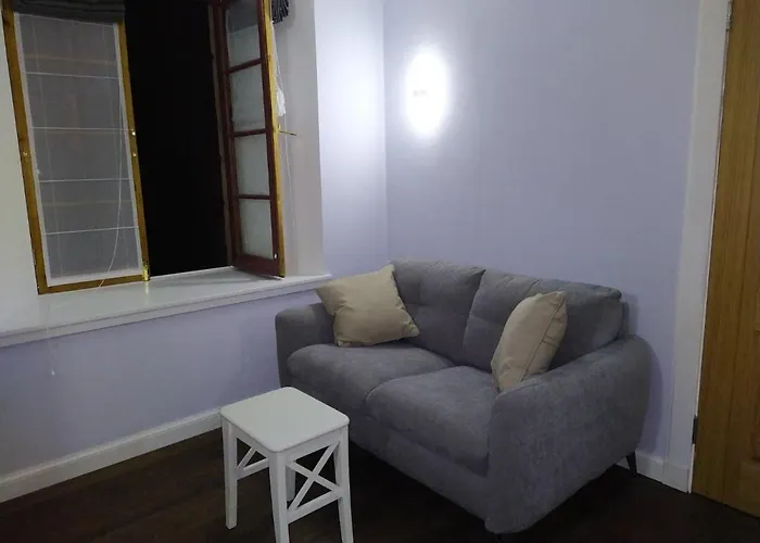 Apartment Lovely 2 Bedroom B-listed Converted Whisky Bond