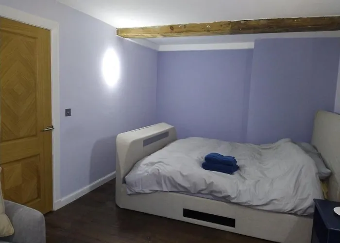 Daire Lovely 2 Bedroom B-listed Converted Whisky Bond *