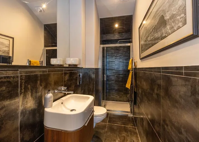 Joivy Beautiful Penthouse With Terrace & Jacuzzi *