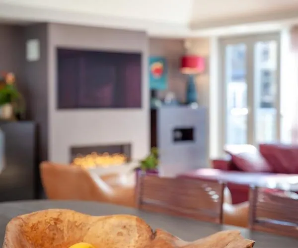 Joivy Beautiful Penthouse With Terrace & Jacuzzi إدنبرة