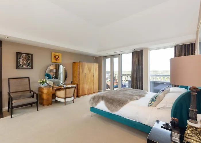 Joivy Beautiful Penthouse With Terrace & Jacuzzi شقة *