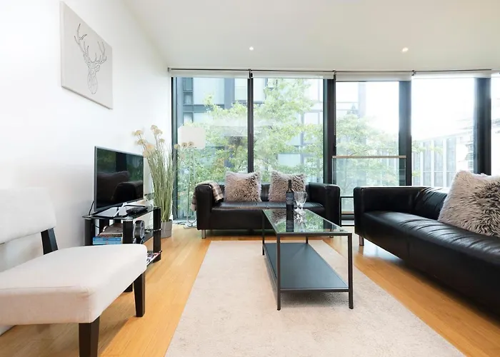 Altido Elegant Flat Near The Meadows With Parking * אדינבורו