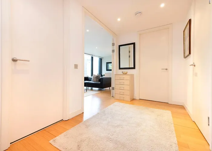 Altido Elegant Flat Near The Meadows With Parking * Edinburgh