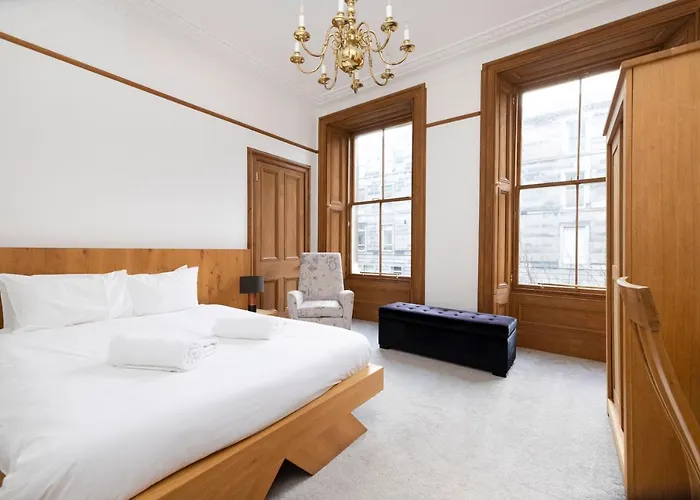 Joivy Spacious Near The Meadows Апартаменты Эдинбург
