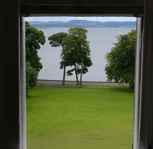 Almond House Affittacamere 2*