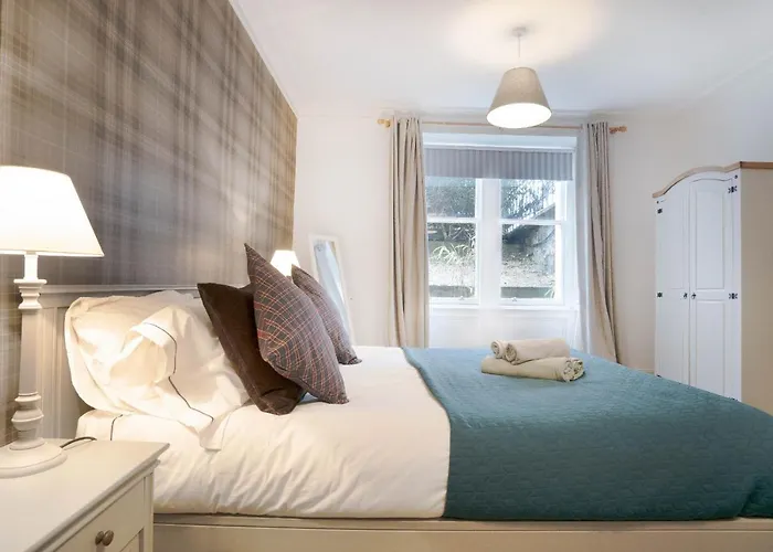 Апартаменты Special Basement Close To The Meadows Эдинбург