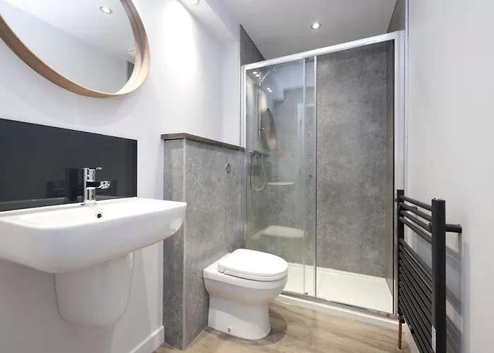 Altido Elegant Near The Meadows Apartament