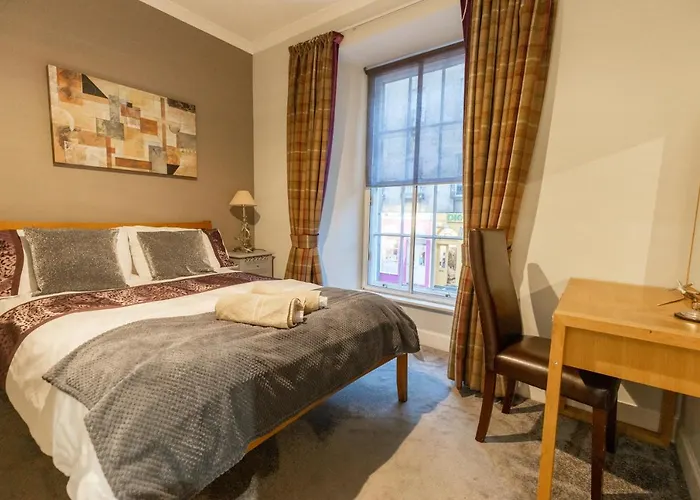 Two Bedroom Within Walking Distance To Centre Apartamento Edimburgo