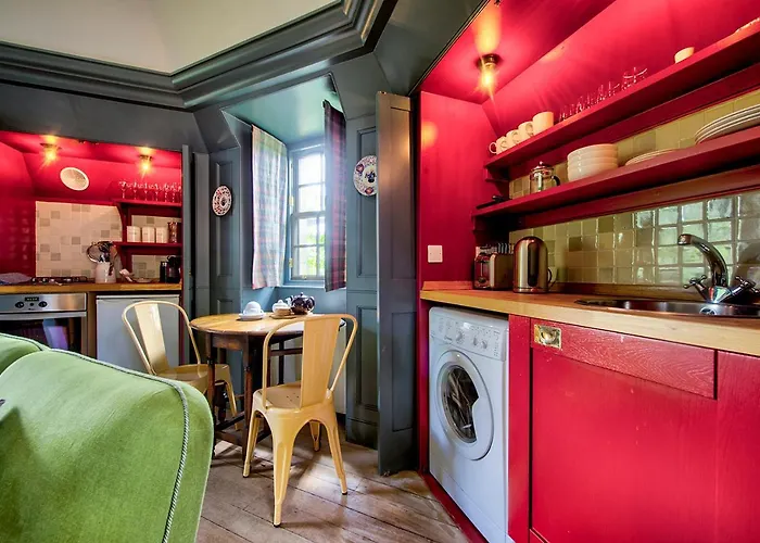 Rock House - Photographer's - Historic Gem In The Heart Of The