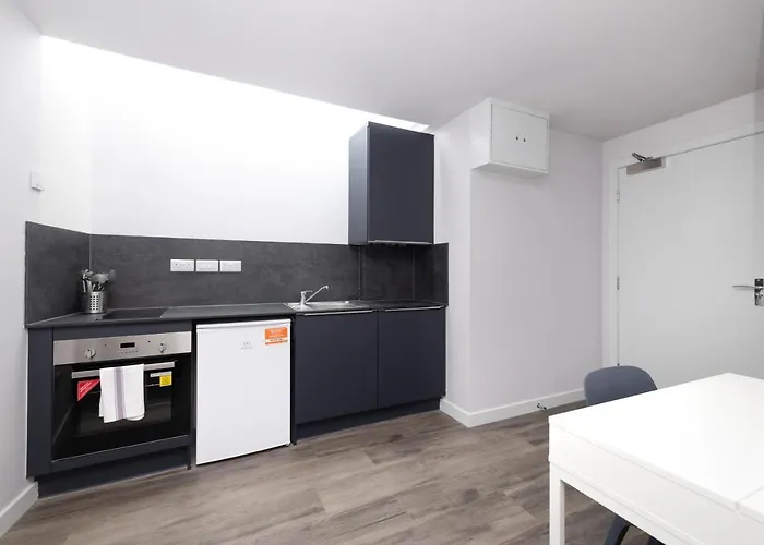 Altido Elegant Near The Meadows Apartament