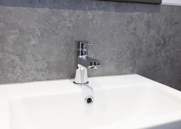 Altido Elegant Near The Meadows Apartament *