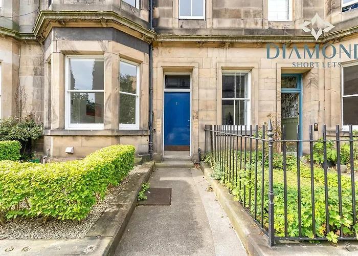 Spacious 1 Bed Ground Floor With Garden * אדינבורו