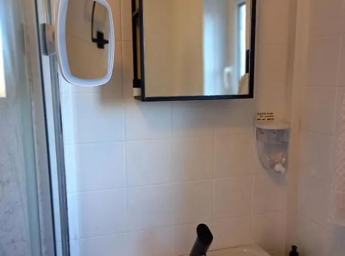 アパート White House In Edinburgh, 2 Bedroom Good Location *